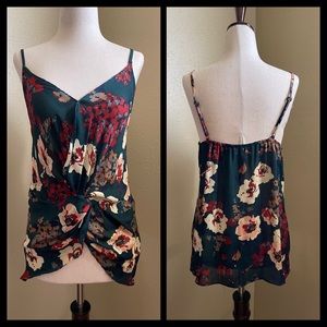 Cute knotty tank blouse